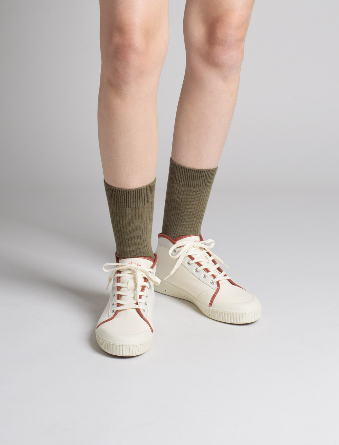 T2 CAPSULE オフホワイト